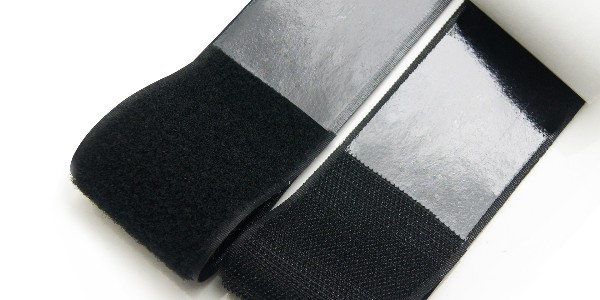 如何在車輛中使用背膠魔術(shù)貼