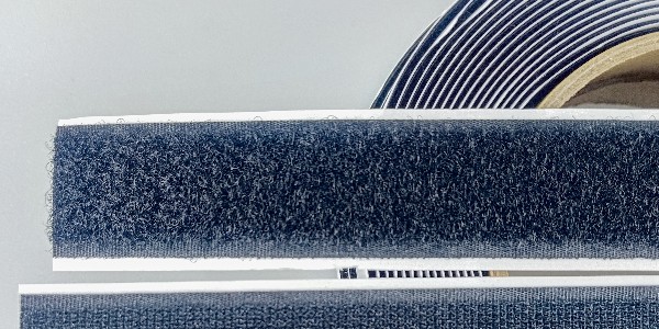 表面結(jié)構(gòu)對(duì)背膠魔術(shù)貼粘性的影響？