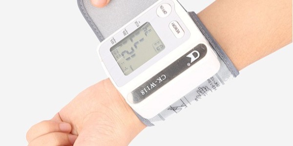 智能穿戴魔術(shù)貼