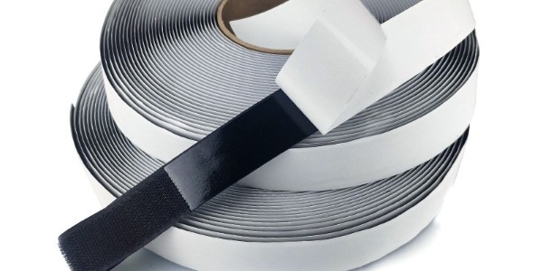 背膠魔術(shù)貼在戶外的使用方法